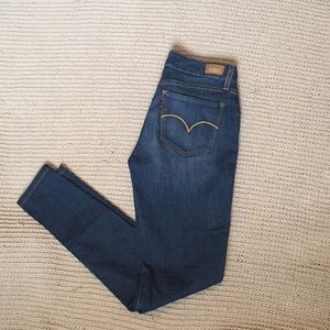 Blue Levi Stretchy Skinny Jeans